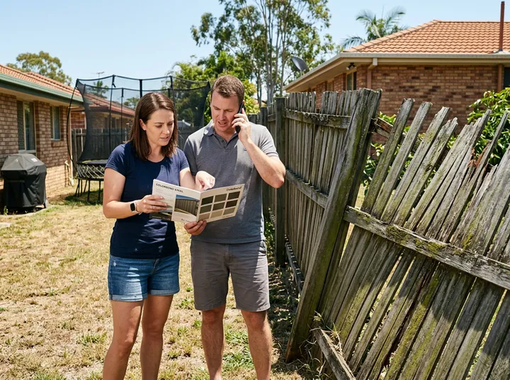 AI receptionist capturing Colorbond fence quote details