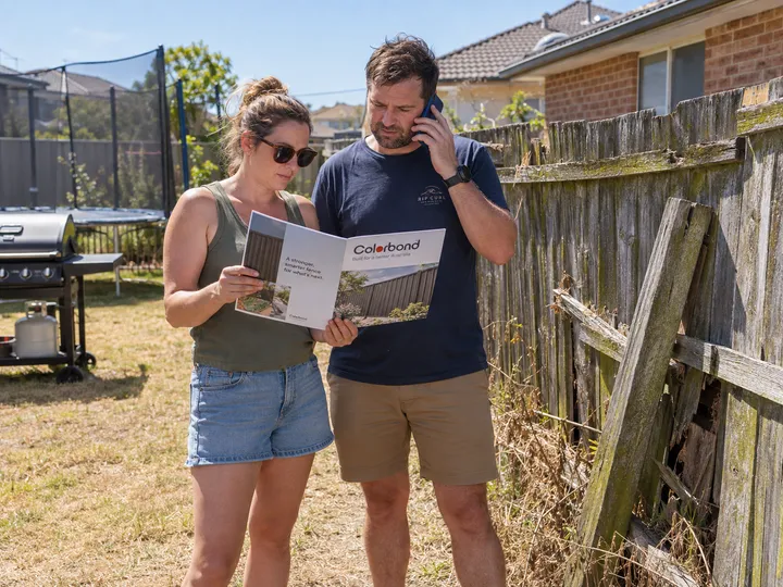 AI receptionist capturing Colorbond fence quote details