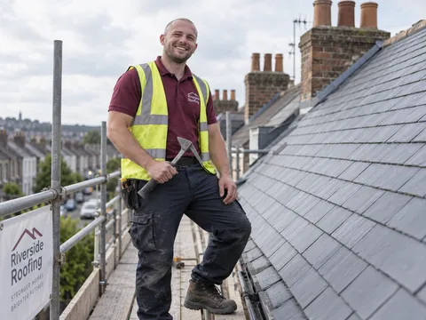 AI call answering for roofers